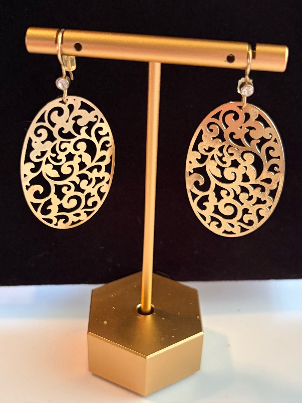 Vintage Gold Filigree Oval Drop Earrings - Women's Jewelry